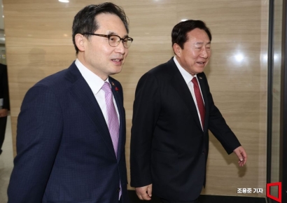 [포토]중소기업 신년간담회 참석하는 한기정 공정거래위원장