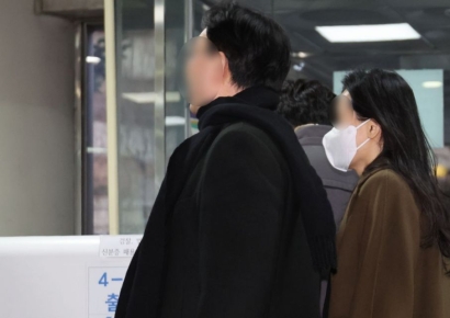 '김용 재판 위증교사' 前 이재명 캠프 인사 2명 구속
