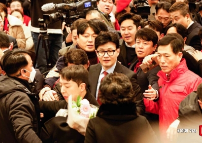 한동훈 "총선 승리 시 국회의원 250명으로 감축"…원희룡, 이재명과 맞대결(종합)