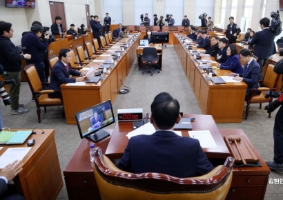 [포토] 야당 단독으로 열린 행안위 전체회의