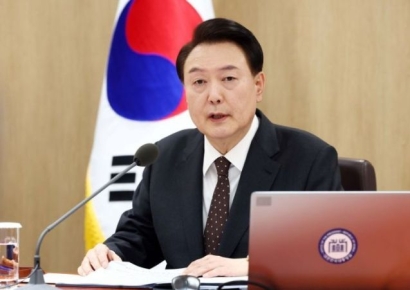 尹 "부담금 전수조사·원점 재검토… 중대재해법은 시간 필요"(종합)