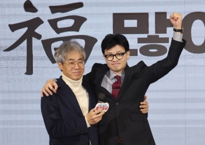 명품백 논란에… 김경율 "우리가 두들겨맞고 총선까지 가야"