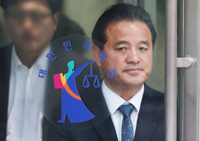 '1억1500만원 수수 혐의' 임종성 전 의원 구속…"증거인멸 우려"