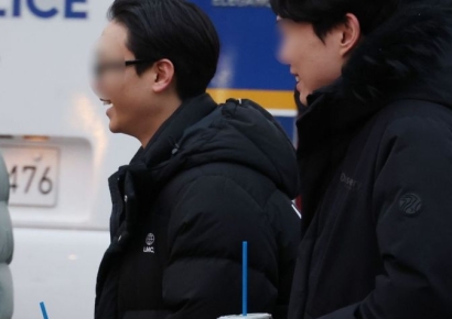 [포토]한파주의보...그래도 '아아'