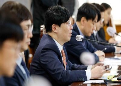 "수출 회복세 완연…올해도 수출금융지원 차질없도록"