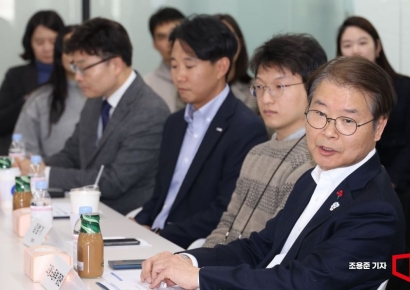 [포토]청년 장애인 일경험 현장 찾은 고용부 장관