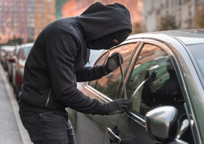 "창문 깨진 포터 있어요"…주민 신고에 전과 21범 구속