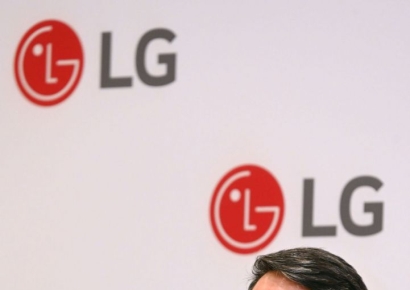 LG전자, 3년 연속 최대 年매출…전장비중 12%로 확대(종합)