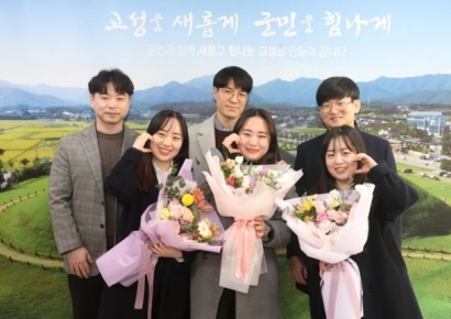 "연애 소문날까봐 조마조마"…세쌍둥이 자매 모두 사내결혼 '화제'
