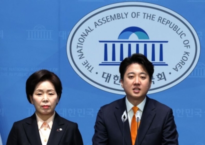 이준석 "여자도 경찰·소방관 되려면 군대 가야" 공약