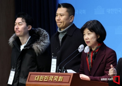 [포토] 굳은 표정의 홍콩 ELS 피해자들