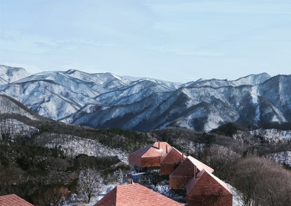 "1박에 2600만원" 고가에도 불티난다…초부유층 노리는 日 리조트  