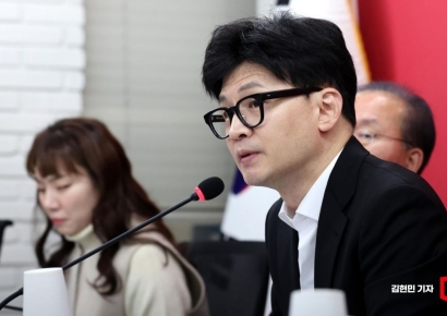 한동훈 "5000만 국민이 이재명 한 사람 눈치 봐야 하나"