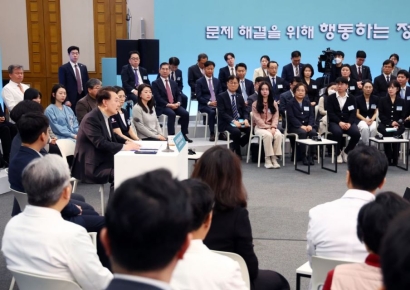 尹 "지금이 의료개혁 골든타임…응급실 뺑뺑이·소아과 오픈런 해결"(종합)