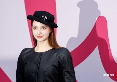 [포토]안젤리나 다닐로바, '인형인가요?'