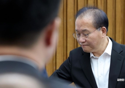 [포토] 굳은 표정의 윤재옥 원내대표