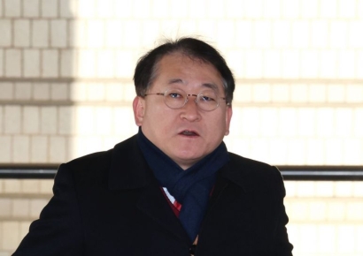 '김학의 불법 출국금지' 차규근, 직위해제 취소 소송 승소