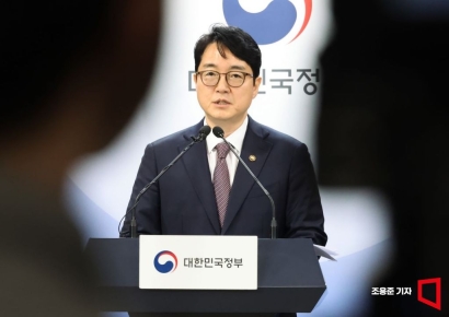 尹, 검찰총장 후보에 심우정 법무차관 지명…"확고한 신념 가져"