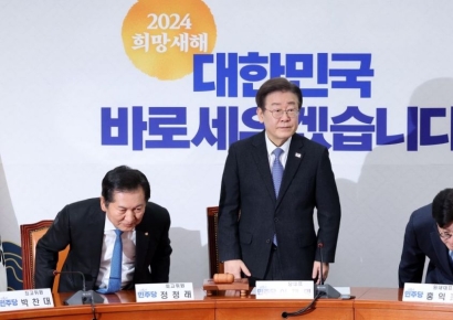 [포토] 이재명 “본질은 위성정당 맞다… 여당의 반칙·탈법에 불가피한 대응”