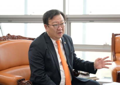 [인터뷰]조의섭 예산정책처장 "예산안 자동부의 제도 손질해야"
