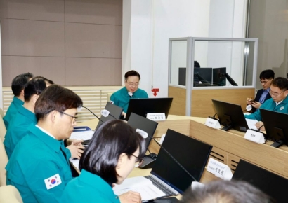 의료계 집단행동 우려… 정부 '집단사직서 수리 금지' 명령