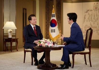 尹, KBS 대담서 김건희 여사 논란부터 각종 현안까지 입장 설명