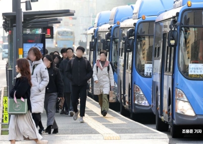 [포토]일터로 향하는 발걸음