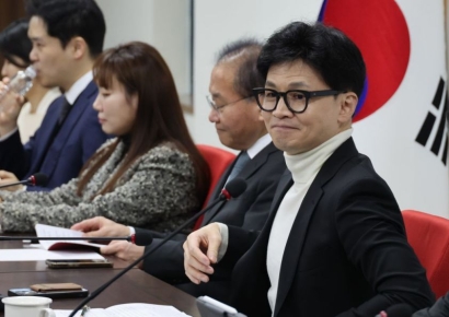 사전투표 문제점 또 거론한 한동훈, 강경보수 의식한 것일까
