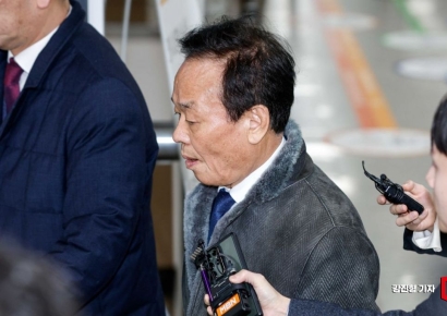 [포토]김인섭 전 한국하우징기술 대표 1심 선고 공판