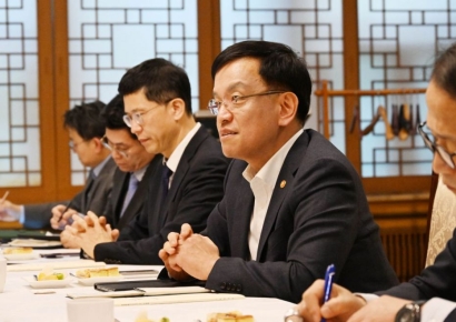 최상목 "사회이동성 개선 위해 여성 경제활동 참가 확대방안 조속 마련"