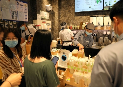 럭셔리에서 초저가 여행지 된 홍콩…中서 '5만원 투어' 인기