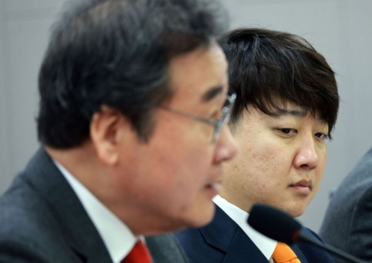 '남색' 강해지는 개혁신당…줄어드는 이준석계