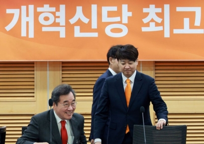 정책 결정 위임받은 이준석…'노인 무임승차 폐지·군복무제' 강조 