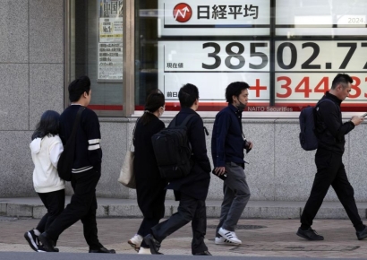 신고가 뚫은 일본·유럽 증시…언제까지 오를까