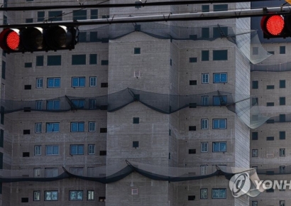 부동산 PF 202조원 시대… “부실 반복될 수 밖에 없는 구조”