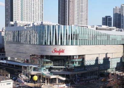 스타필드 수원, 첫 성적표 '흑자'… 경기남부 유통대전 '가열'