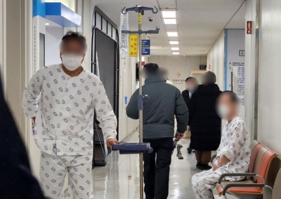 [포토] 전공의들의 공백, 환자들은 어쩌나