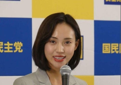 "유흥업소 출신이라며 불출마 요구"…전직 아나운서 폭로