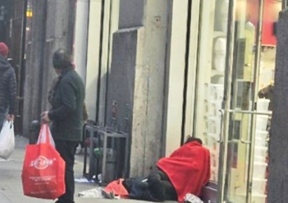 美 노숙자수 역대 최다기록 깨나...이민자 폭증·주거비 상승