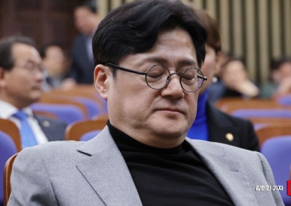 [포토] 고심하는 홍익표 