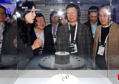 '반지의 제왕' 삼성 찾은 이통사들…협업의 장 된 MWC