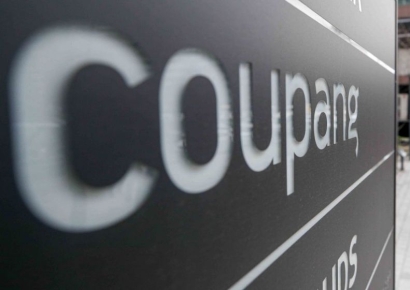 [Why&Next]쫒는자, 쫒기는자…쿠팡 vs 알리 '머니 게임' 노림수는? 