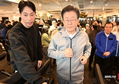 이재명 "尹정권, 3·1운동 정신 망각…퇴행적 시도 반복"