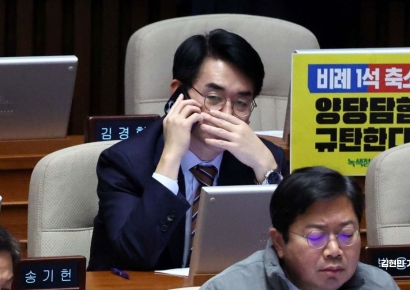 민주, 서울 강북을 '비명' 박용진 낙천…정봉주 공천