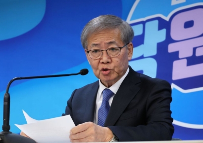 민주, 친명 정성호·김병기 등 단수공천…전해철, 양문석과 경선