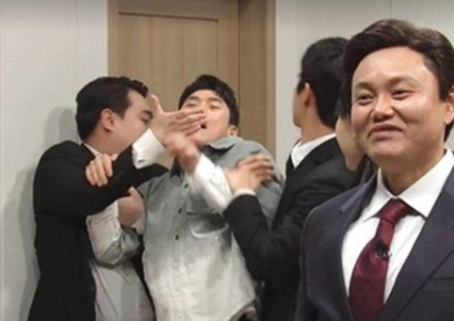 "풍자는 권리"…尹정권 '입틀막' 패러디한 SNL