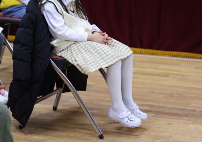 "친구가 없어서 아쉬워요"…'나 홀로 입학식' 참석한 신입생