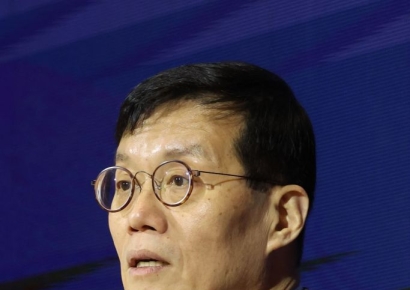 이창용 "돌봄 인력 문제, 다양한 가격 옵션으로 해결해야"