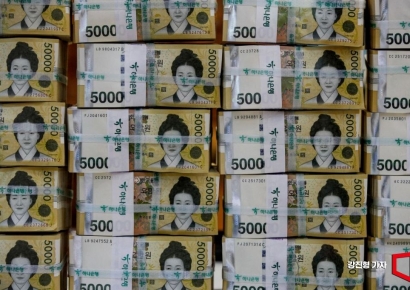 금리 인하 전 돈쌓는 기업들…10억원 고액 계좌 사상 첫 10만좌 돌파