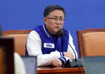 민주, 비례 후보군 20명 압축…송영길 협상 불발